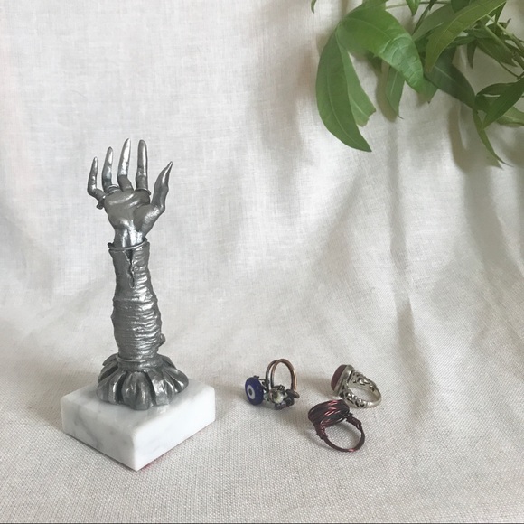 Jewelry Ring Holder - Theatrical Arm - Picture 2 of 8